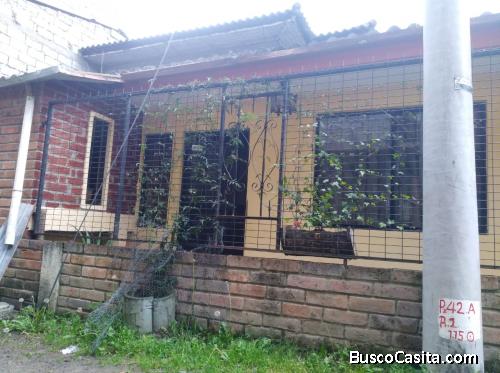 Vendo Terreno con Casa en San Joaquín