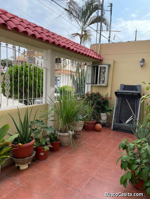VENTA DE CASA RENTERA 5 DORMITORIOS SECTOR NORTE