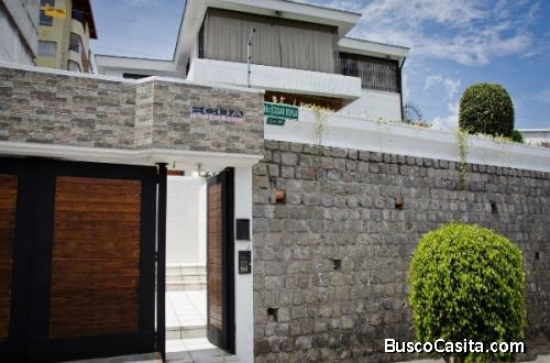 Casa rentera en Carcelén, Sector Colegio Einstein