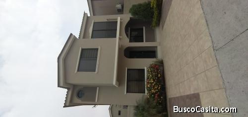 Casa en Urb. La Romareda