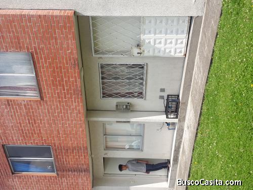 CASA PLATAFORMA GUBERNAMENTAL DEL SUR Y CERCA AL TERMINAL QUITUMBE