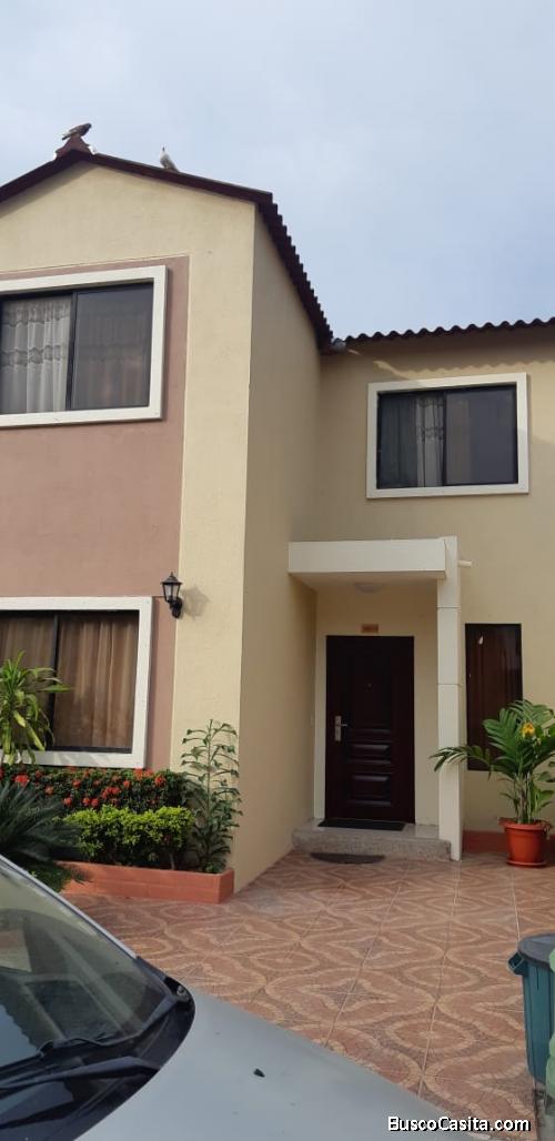 Hermosa casa en venta urb villaclub etapa galaxia 