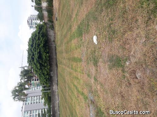 VENDO SOLAR EN MOCOLI