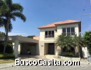 Se vende Casa en Portal al sol km 11 via a la Costa Guayaquil $320,000