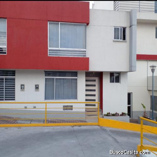 CASA DE VENTA CONJUNTO PRIVADO SECTOR NORTE DE QUITO