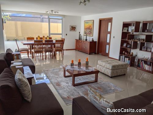 OPORTUNIDAD! VENDO Sector Bosmediano - Quito - Departamento 181 mt + 125 mt de Terraza - 5 años