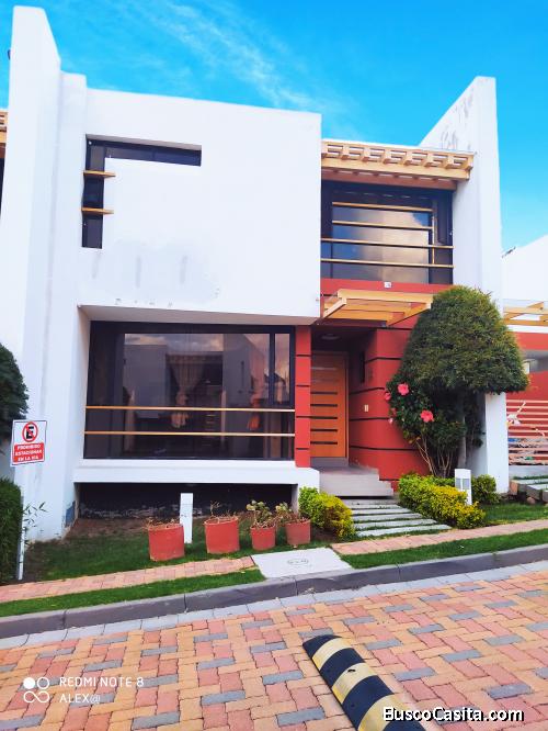 Venta casa de oportunidad en San Juan de Cumbaya