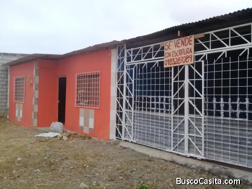  Playas vendo casa cerca del shopping 