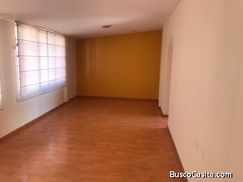 Hermosa Casa totalmente remodelada y lista para acoger una familia.