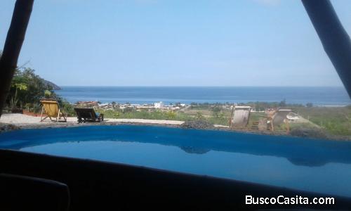 hermosa propiedad con vista panoramica a la bahia de Puerto Lopez