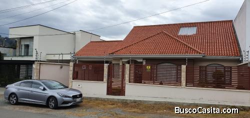 Se vende hermosa casa tipo villa 