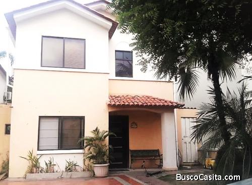 CASA EN VENTA EN CIUDAD CELESTE, SAMBORONDÓN