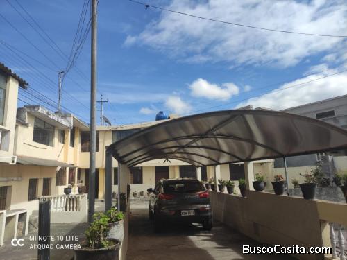 VENDO CASA SECTOR COMERCIAL EN MACHACHI SOBRE LA PANAMERICANA  SOLO INTERESADOS