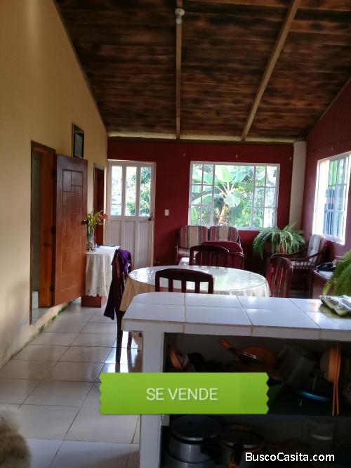 Vendo en Lita Imbabura excelente ubicación 256m2 