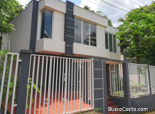 VENDO HERMOSA CASA FAMILIAR RODEADA DE NATURALEZA EN GUAYAQUIL
