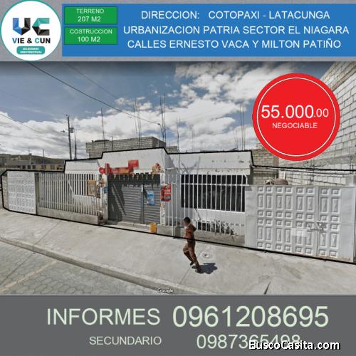 CASA ESQUINERA EN VENTA EN LA URBANIZACION PATRIA LATACUNGA
