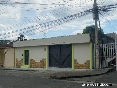 CASA ESQUINERA SAMANES 7 VEHICULAR