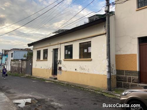 Casa Rentera - Dos Departamentos - USD 55000 - Tola Baja