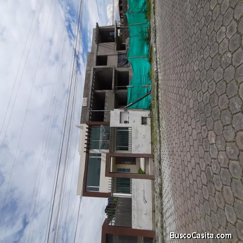 CASAS POR ESTRENAR EN CONOCOTO SECTOR COLEGIO LA SALLE- URBANIZACIÓN PRIVADA 1