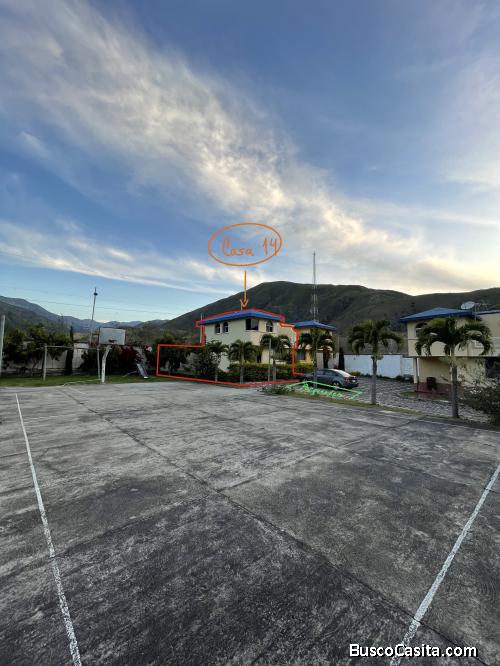 Casa en conjunto privado con piscina en Ambuqui