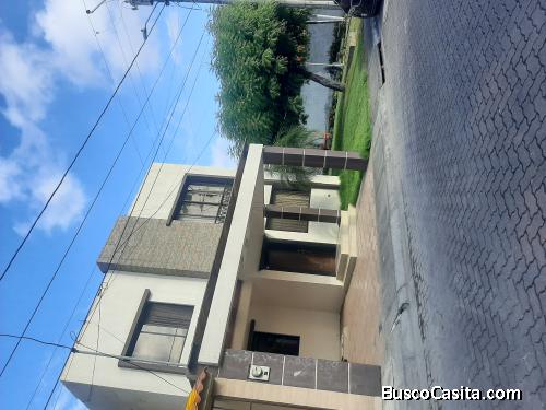 VENTA DE CASA ESQUINERA VILLA CLUB