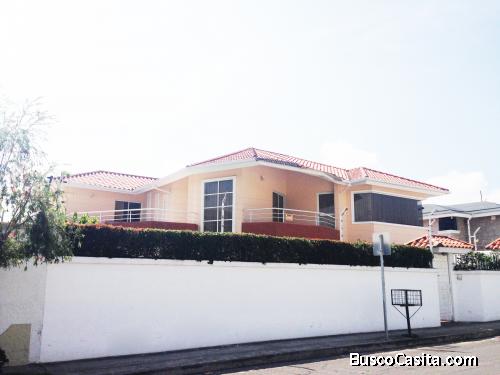 VIVIENDA INDEPENDIENTE A SOLO 5 MINIUTOS DEL CC. SCALA Y PASEO SAN FRANCISCO