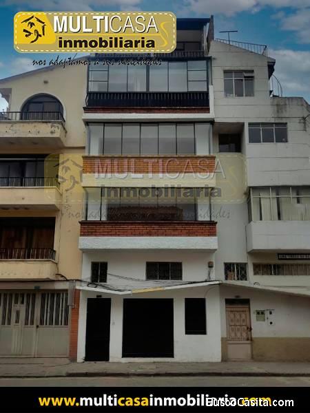 Casa De 3 Departamentos Y Local Comercial De Venta En El Centro De Cuenca Ecuador