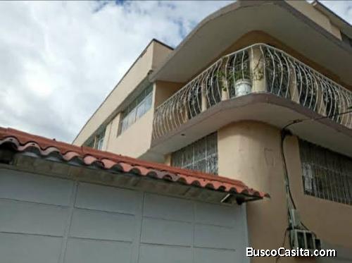 Casa Independiente - El Calzado - Sur de Quito