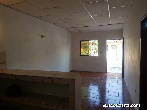 Venta de Casa en Villa España, al norte de Guayaquil, Vía Daule, Samborondón