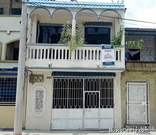 Vendo casa con 2 departamentos en Argentina e/ 37 y 38