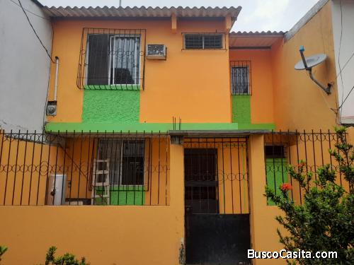 VENTA EN CASA EN SAUCES 7 NORTE DE GUAYAQUIL