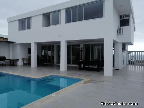 Hermosa Casa Frente al MAr