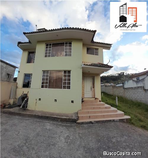 CASA AMPLIA EN ZONA RESIDENCIAL DE CUENCA. 