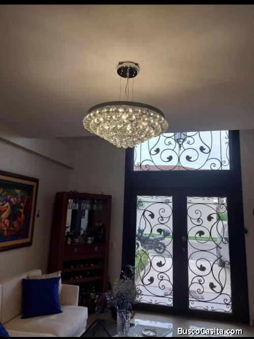 Vendo casa en vía a Samborondon Ciudad Celeste