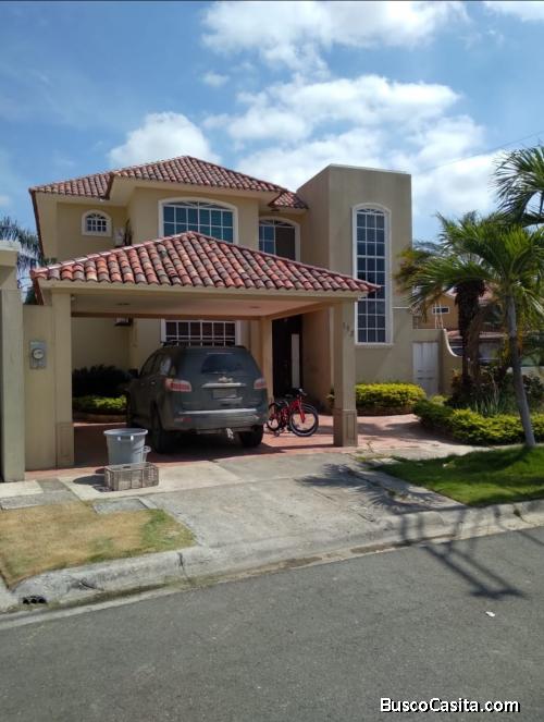 Casa en Urb Santa María Casa Grande