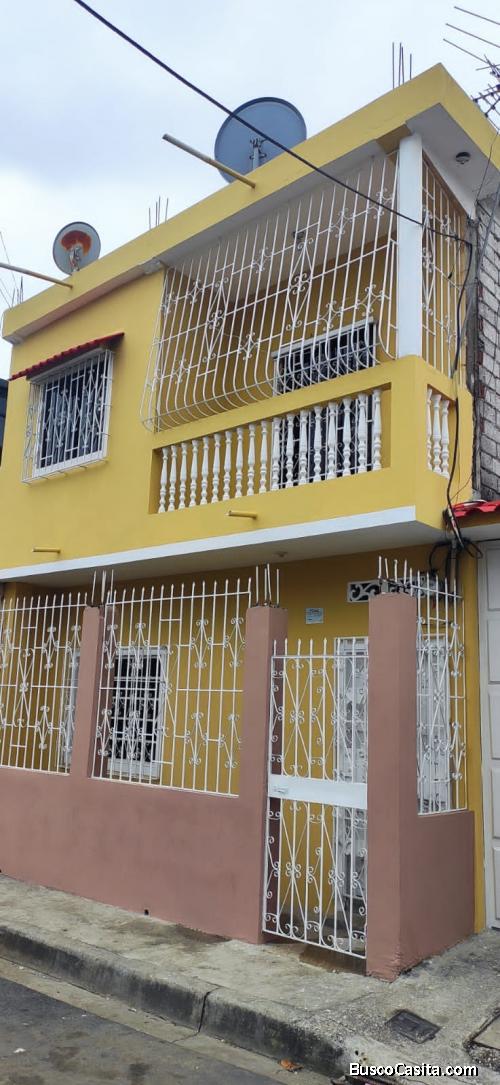 Se vende casa de 2 pisos 
