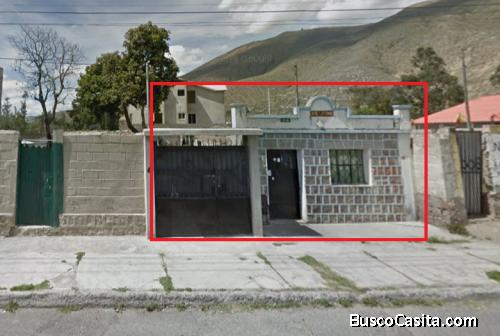 Terreno con vivienda media agua en venta en San Antonio de Pichincha