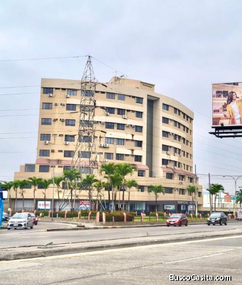 Venta de local con oficina y parqueo, ubicado en Av. Orellana - Juan Tanca Mrengo