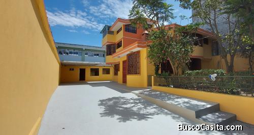 Hermosa casa de venta en Norte de Quito (Calderón)