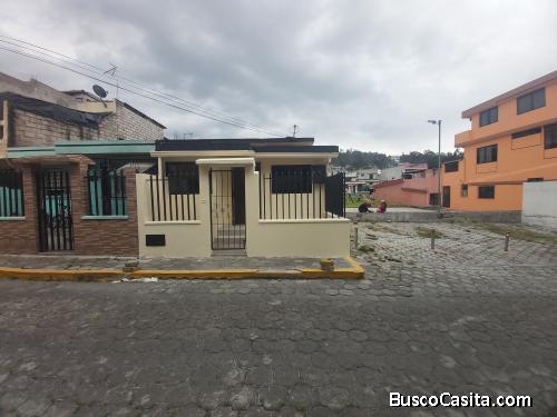 Venta Casa Conjunto San Francisco - Carapungo (Dos Cuadras Al Norte del Portal)