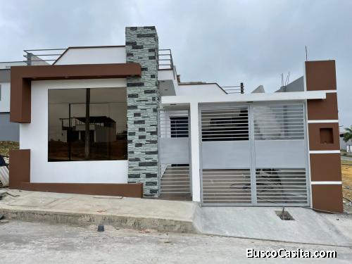 Venta de casa por estrenar en Santo Domingo 