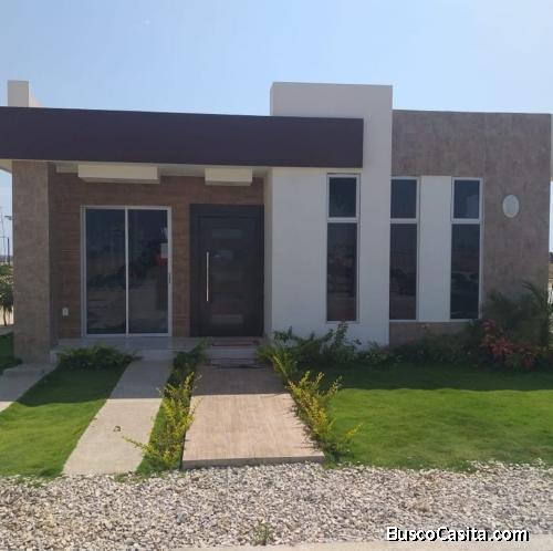 De venta casa en km87 via a playas 