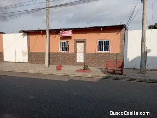 Venta de casa  en la Pablo Neruda 