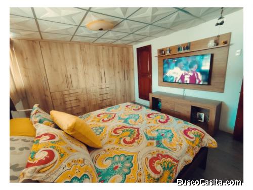 Departamento en 2do piso, sobre la avenida Flavio Reyes de Manta