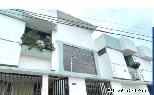 Casa esquinera  4 dormitorios  1 suite y terraza 