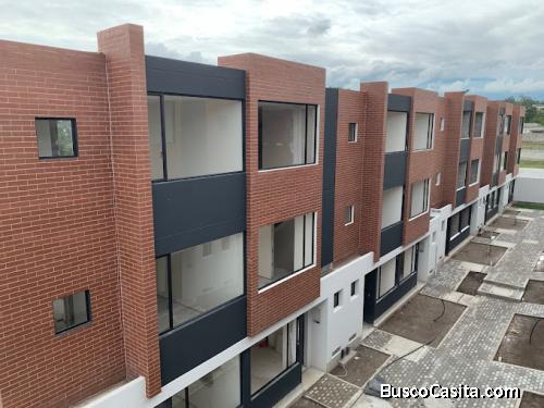 Casa de Venta Sector La Morita Tumbaco a Estrenar