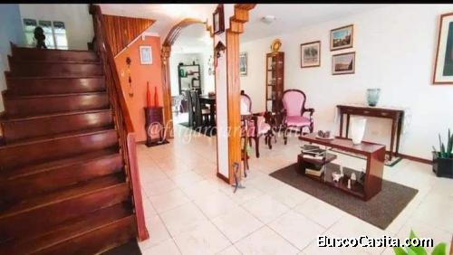 ARRIENDO CASA INDEPENDIENTE APTA PARA ACTIVIDAD COMERCIAL SECTOR VALLE LOS CHILLOS