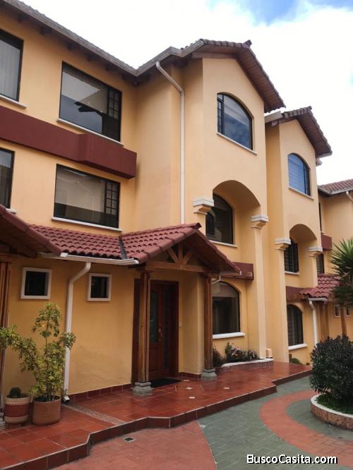 VENTA CASA DE 240 m2 EN SECTOR PINAR ALTO 