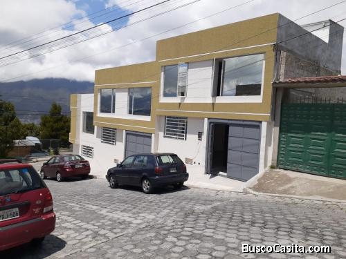 VENDO CASA CON PATIO Y TERRAZA, SAN JOSÉ DE MORÁN