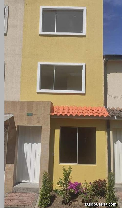 Hermosa Casa en Conjunto Alcalá del Valle